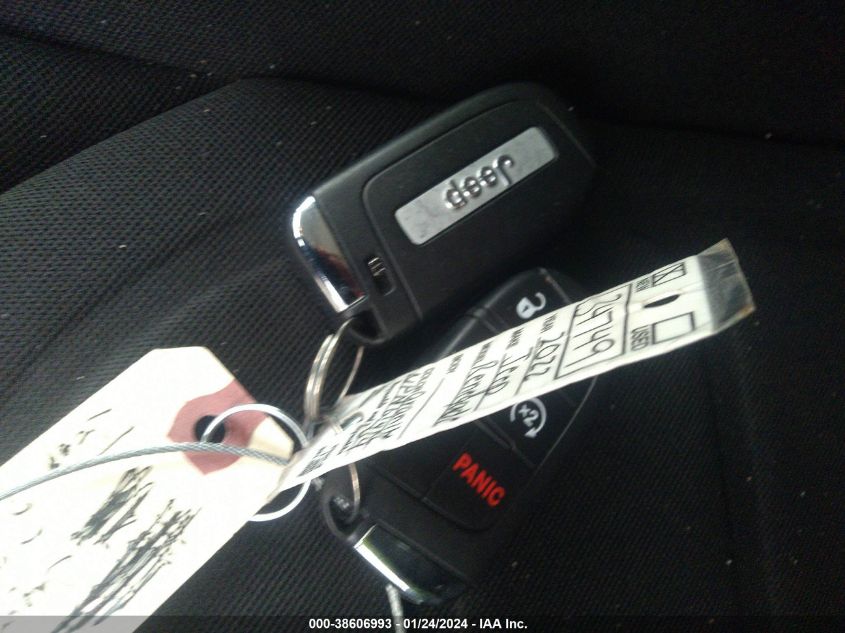 2022 JEEP RENEGADE LATITUDE 4X4 - ZACNJDB1XNPN61434