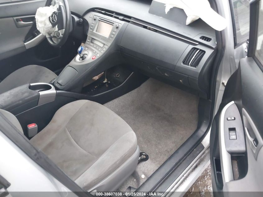 2015 TOYOTA PRIUS TWO - JTDKN3DU4F0403870