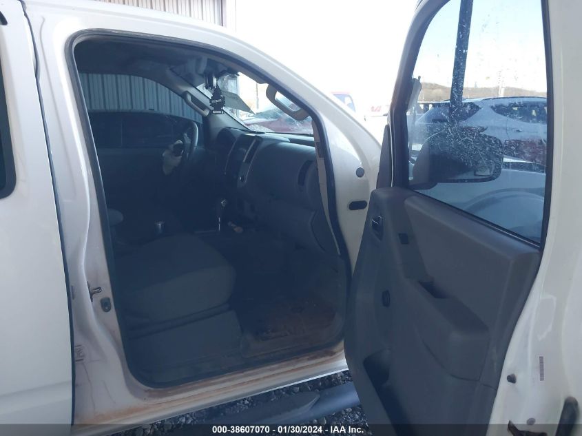 2015 NISSAN FRONTIER S - 1N6AD0EV2FN706053