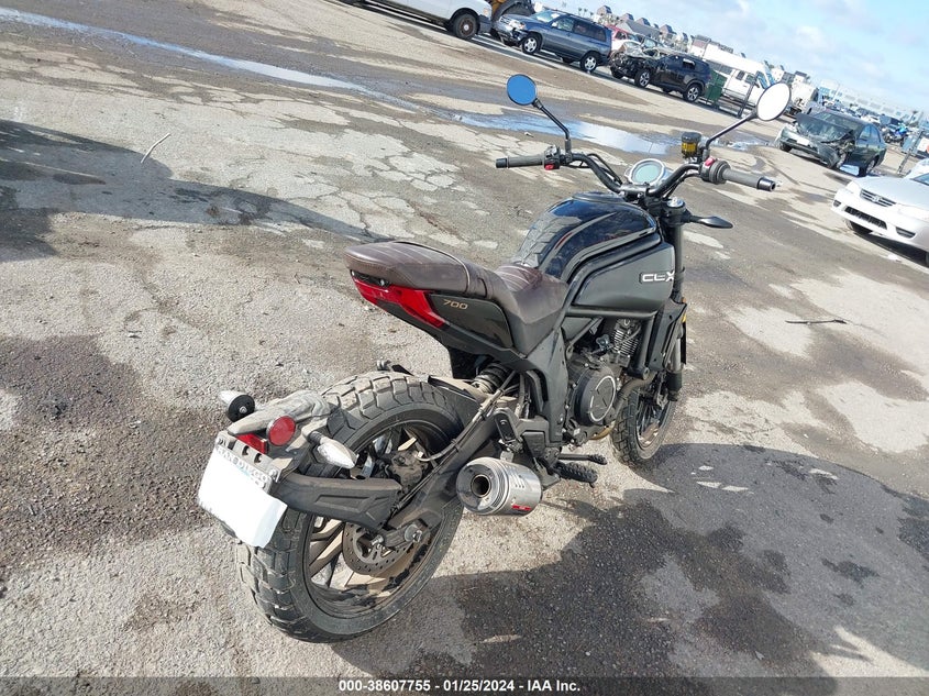 VIN LCEPEWL13P6002985 2023 CF MOTO 700 CL-X