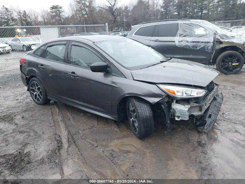 2015 FORD FOCUS SE - 1FADP3F28FL303810