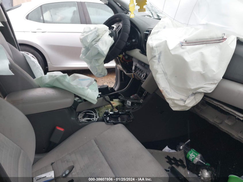 VIN KNDPMCACXJ7445965 2018 KIA SPORTAGE LX