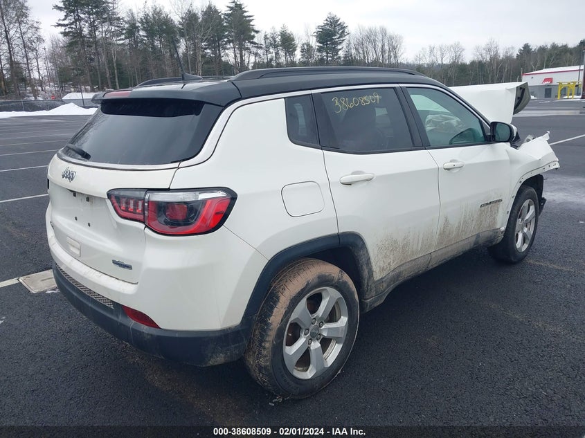 VIN 3C4NJDBB4JT175722 2018 JEEP COMPASS LATITUDE