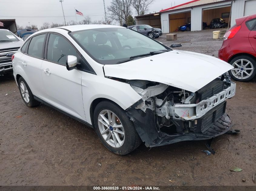 Lot #2564311131 2016 FORD FOCUS SE salvage car