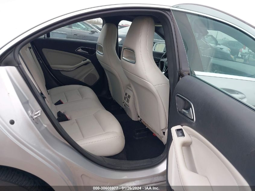 2014 MERCEDES-BENZ CLA 250 - WDDSJ4EB2EN099928