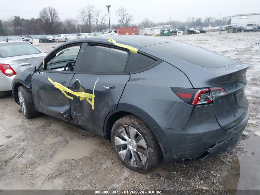 VIN 7SAYGDEEXPA176124 2023 TESLA MODEL Y AWD/LONG RANGE DUAL MOTOR ALL-WHEEL DRIVE