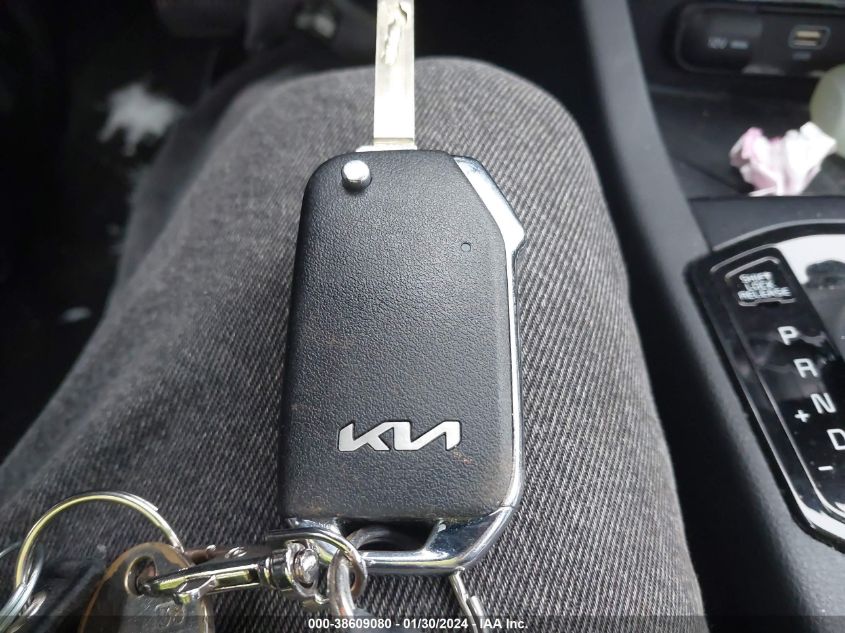 2022 KIA K5 LX - 5XXG24J25NG084113