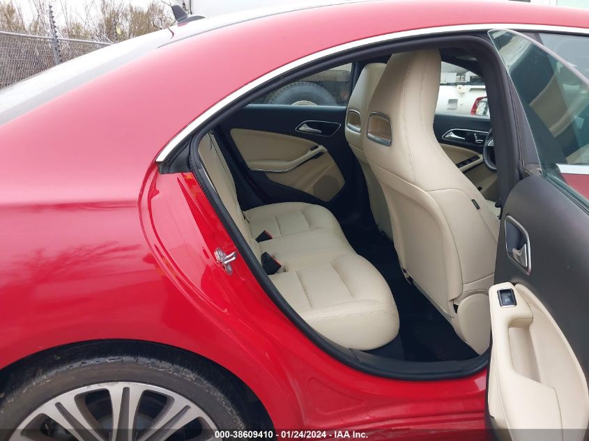 2019 MERCEDES-BENZ CLA 250 WDDSJ4EB7KN715568