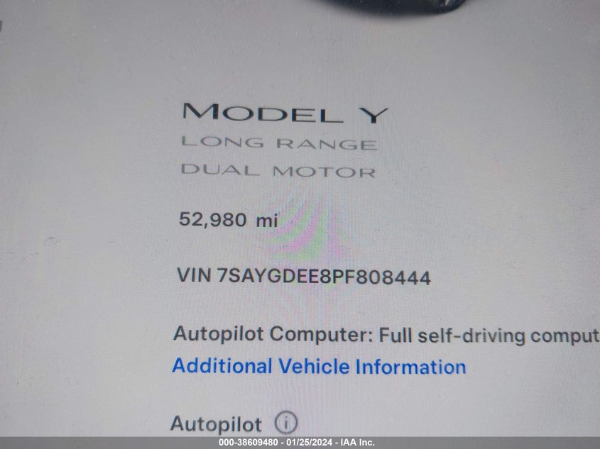 VIN 7SAYGDEE8PF808444 2023 TESLA MODEL Y