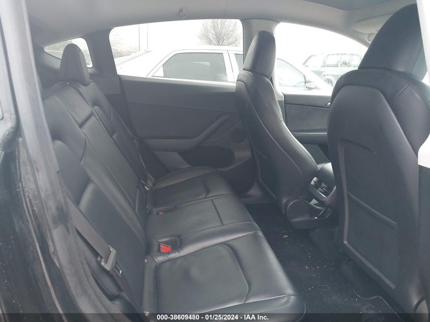 VIN 7SAYGDEE8PF808444 2023 TESLA MODEL Y