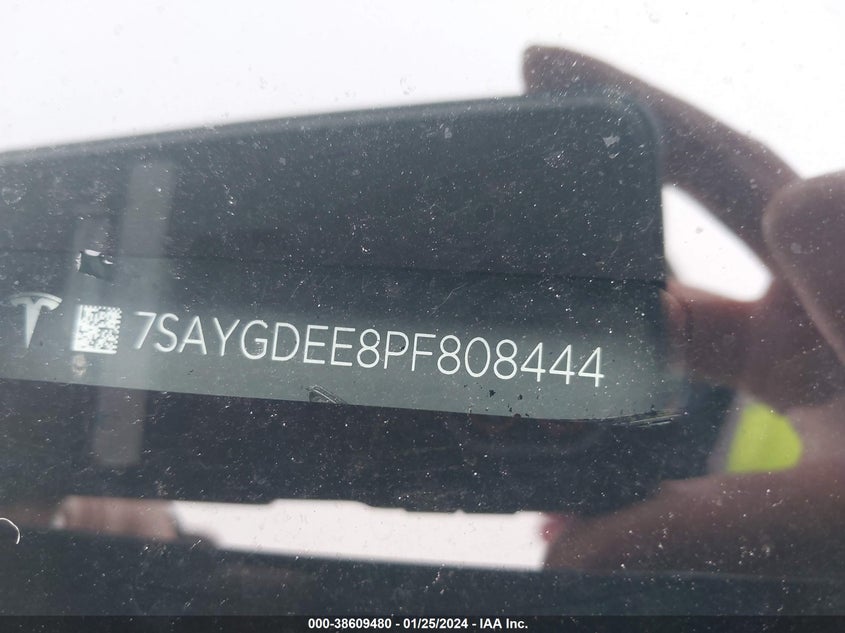 VIN 7SAYGDEE8PF808444 2023 TESLA MODEL Y