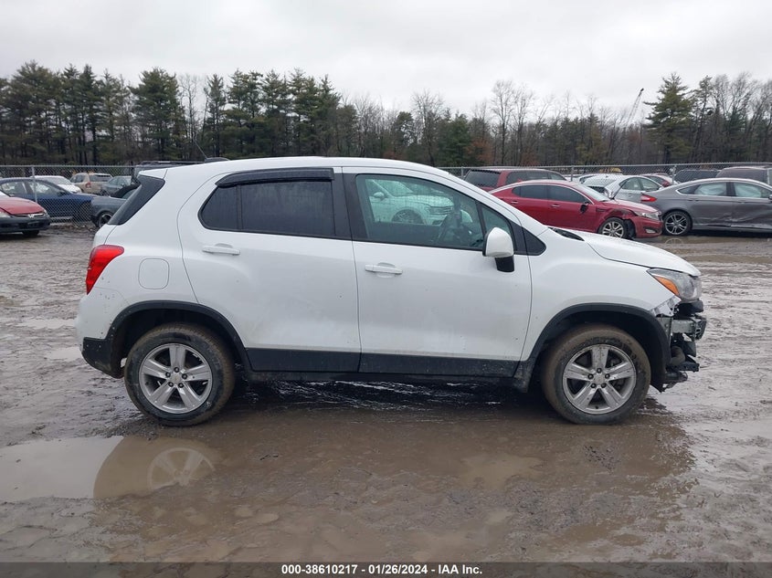 VIN KL7CJNSB8LB018113 2020 CHEVROLET TRAX LS