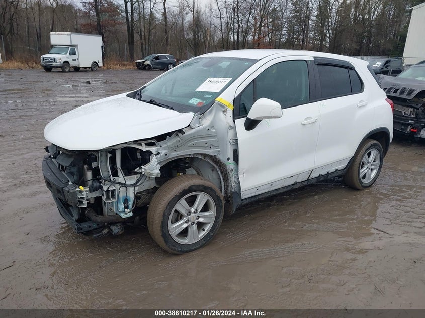 VIN KL7CJNSB8LB018113 2020 CHEVROLET TRAX LS