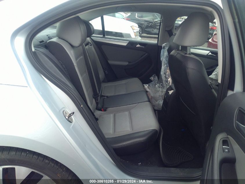 2013 VOLKSWAGEN JETTA HYBRID SEL PREMIUM 3VW637AJ1DM222841