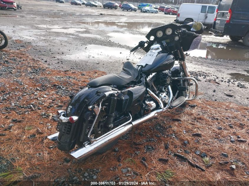 2013 HARLEY-DAVIDSON FLHX STREET GLIDE - 1HD1KBM11DB643639