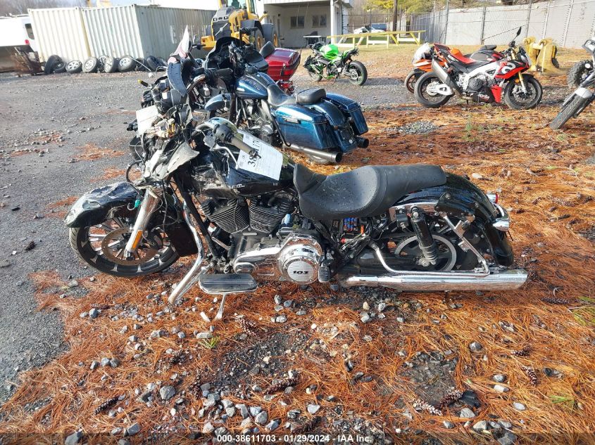 2013 HARLEY-DAVIDSON FLHX STREET GLIDE - 1HD1KBM11DB643639
