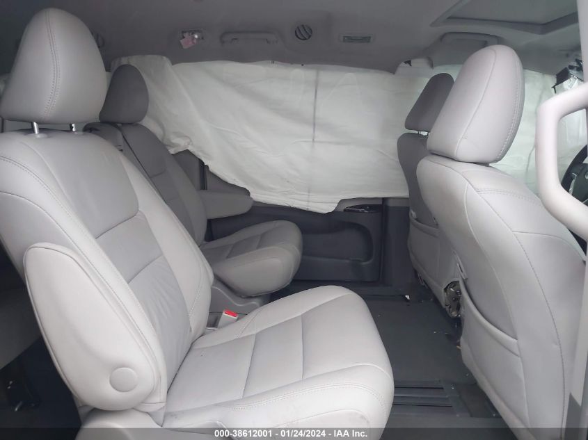 2016 TOYOTA SIENNA XLE 8 PASSENGER - 5TDYK3DC8GS746836