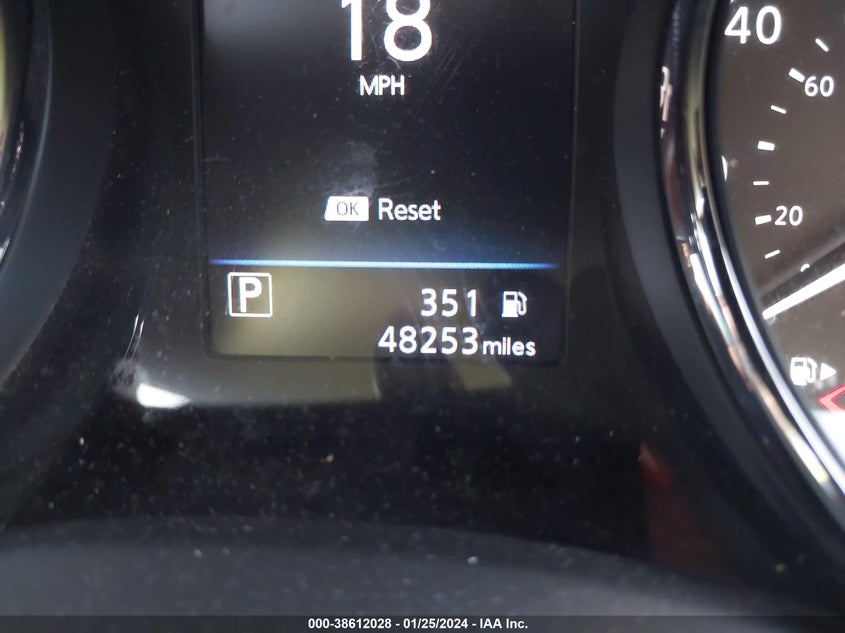 VIN 5N1AT2MT5JC768077 2018 NISSAN ROGUE S/SL