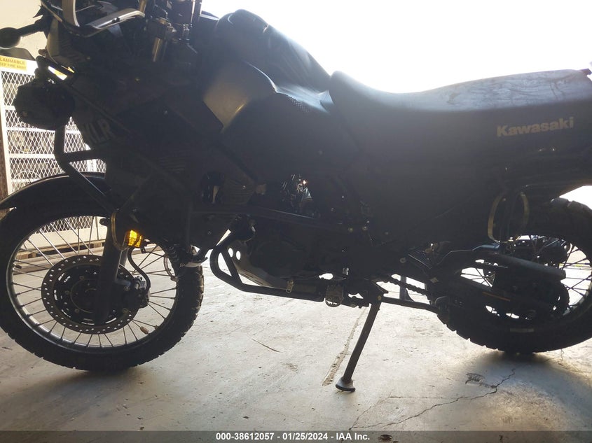 VIN ML5KLEL13NDA05157 2022 KAWASAKI KL650 L