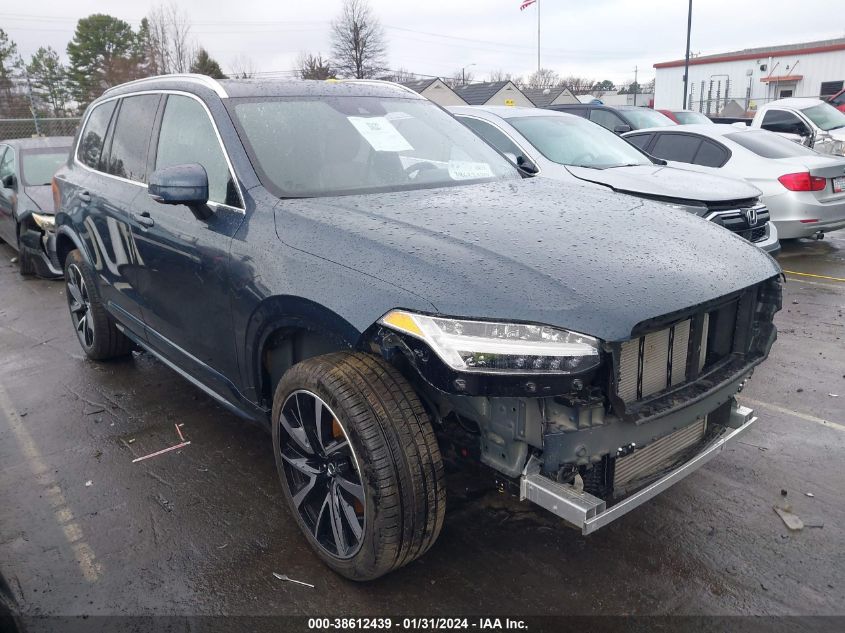 2022 VOLVO XC90 T6 MOMENTUM - YV4A22PK5N1869595