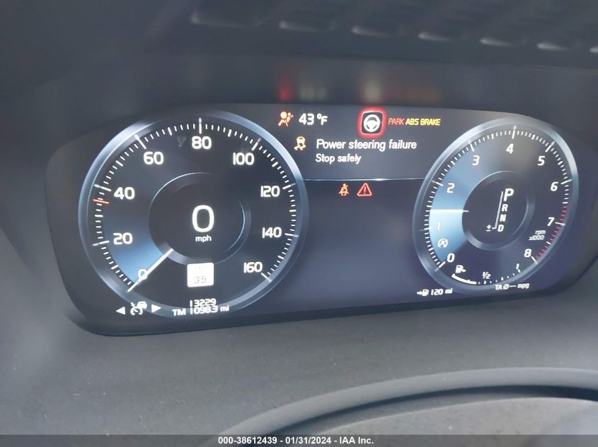 2022 VOLVO XC90 T6 MOMENTUM - YV4A22PK5N1869595