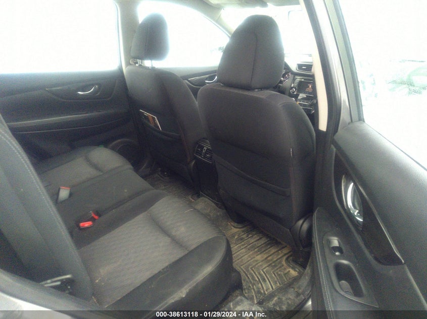 VIN JN8AT2MV8JW313863 2018 NISSAN ROGUE S