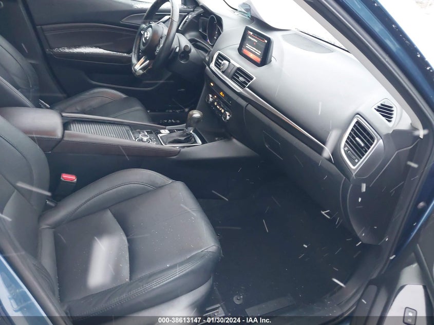 VIN 3MZBN1M33JM206414 2018 MAZDA MAZDA3 GRAND TOURING