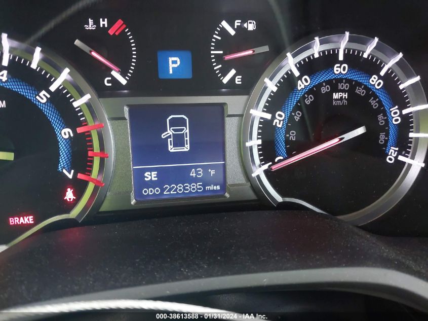 2014 TOYOTA 4RUNNER SR5 - JTEZU5JR5E5079872