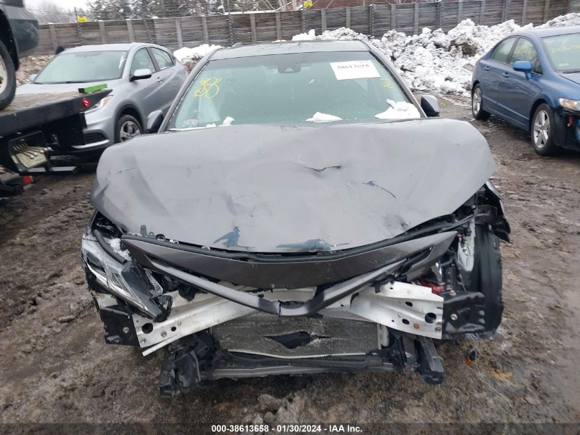 2018 TOYOTA CAMRY SE - 4T1B11HK3JU106949