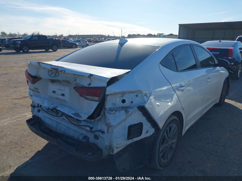 VIN 5NPD84LF7JH302990 2018 HYUNDAI ELANTRA SEL