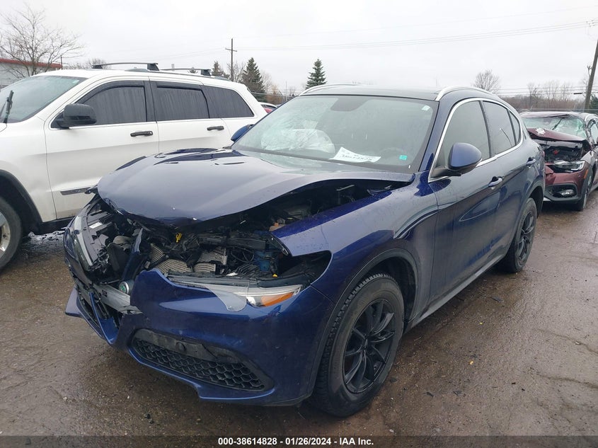 VIN ZASPAKBN0K7C45320 2019 ALFA ROMEO STELVIO TI