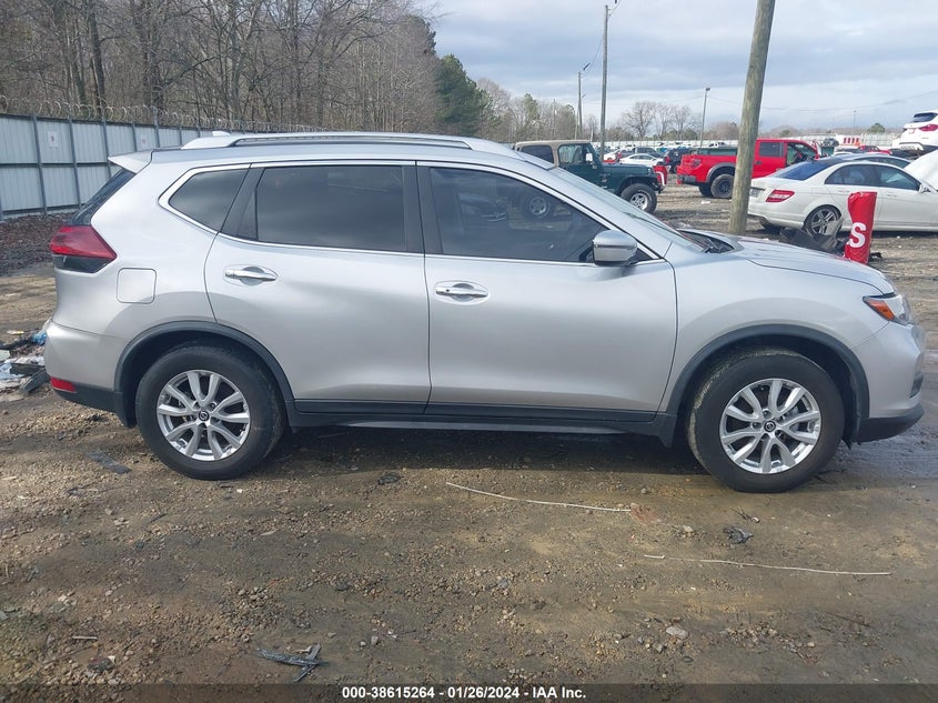 VIN JN8AT2MT2JW491430 2018 NISSAN ROGUE SV