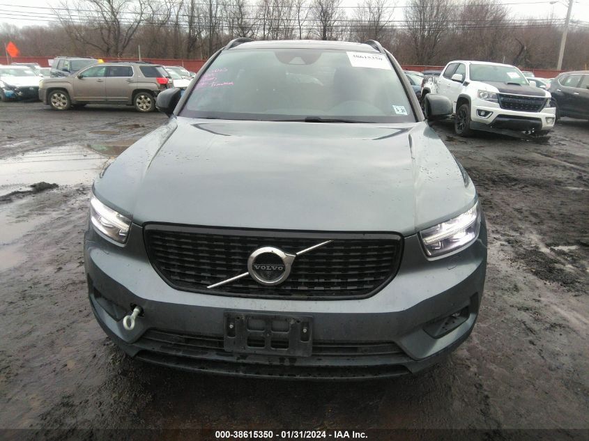 2019 VOLVO XC40 T5 R-DESIGN YV4162UM8K2130849