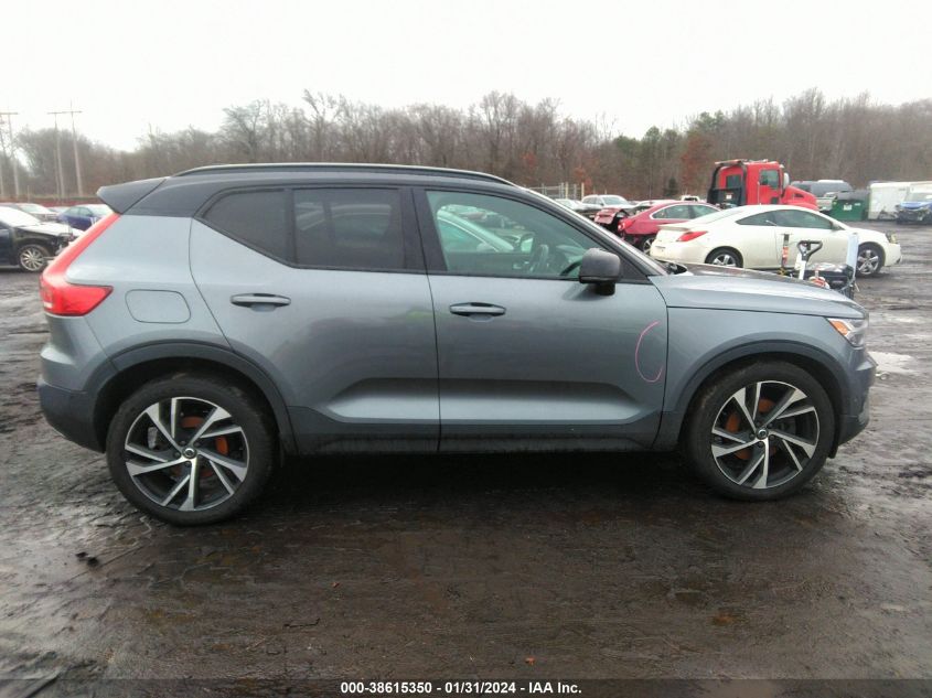2019 VOLVO XC40 T5 R-DESIGN YV4162UM8K2130849