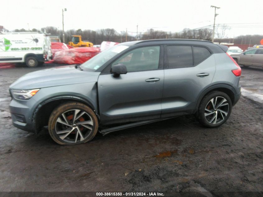 2019 VOLVO XC40 T5 R-DESIGN YV4162UM8K2130849