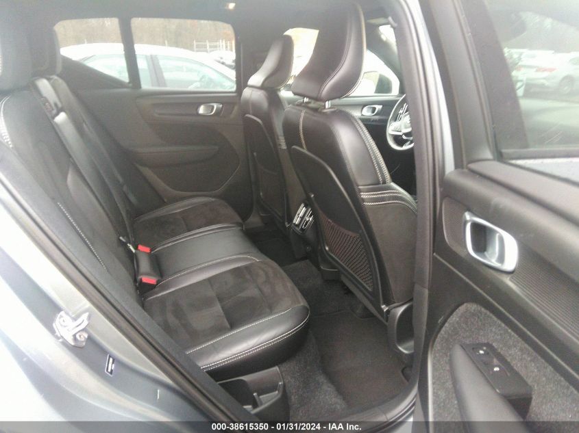2019 VOLVO XC40 T5 R-DESIGN YV4162UM8K2130849