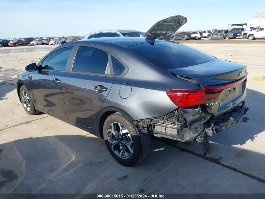 VIN 3KPF24AD4LE255713 2020 KIA FORTE LXS