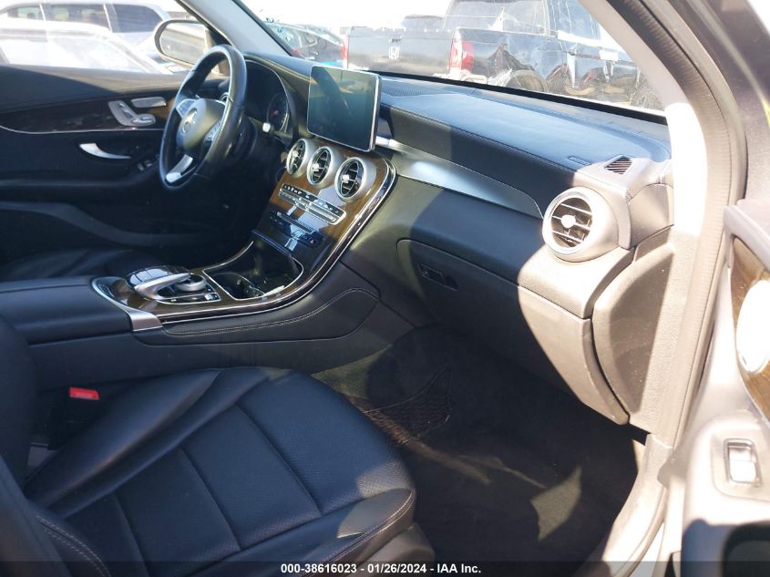 2016 MERCEDES-BENZ GLC 300 300 4MATIC - WDC0G4KB8GF010391