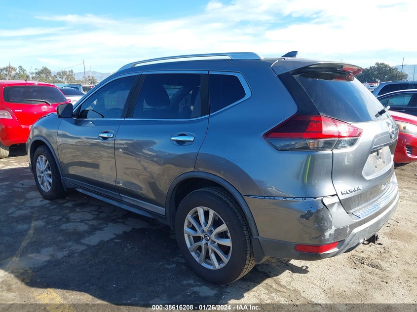 VIN KNMAT2MT2JP594658 2018 NISSAN ROGUE S/SV