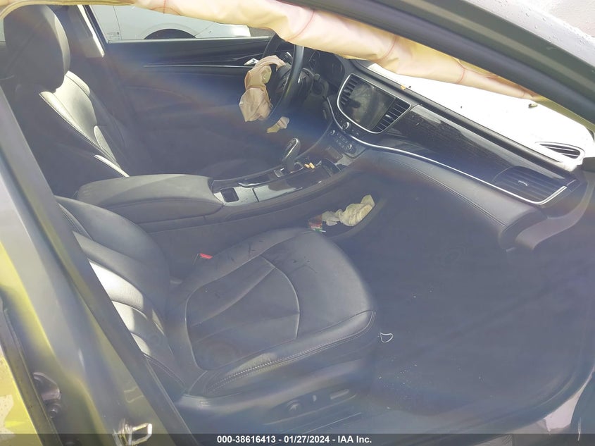 VIN 1G4ZP5SZ0KU110596 2019 BUICK LACROSSE ESSENCE