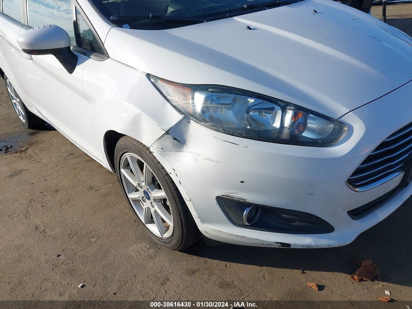 VIN 3FADP4EJ4KM143142 2019 FORD FIESTA SE