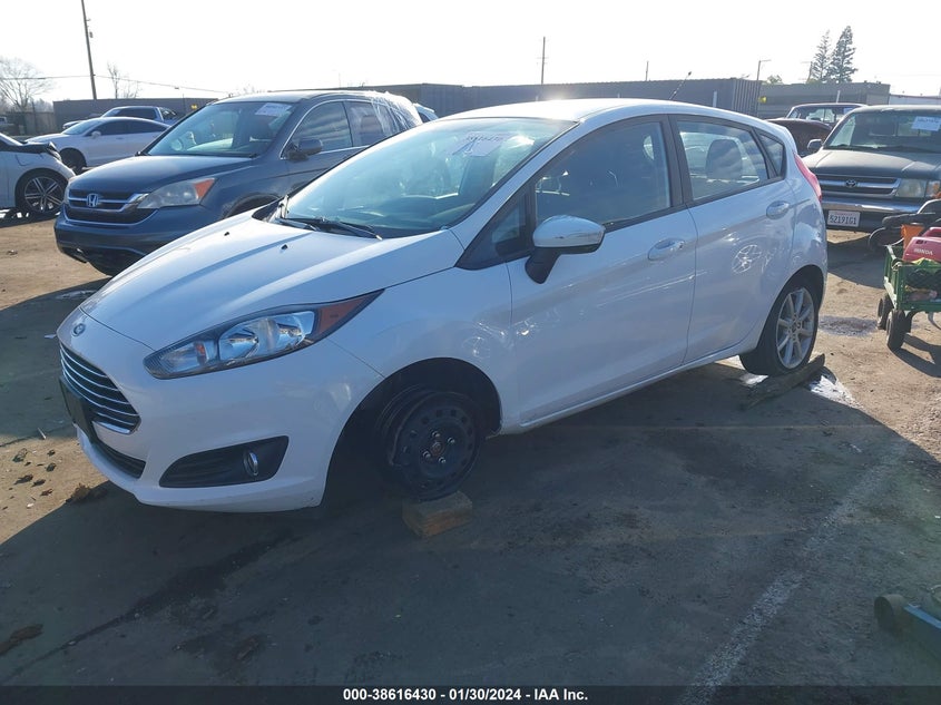 VIN 3FADP4EJ4KM143142 2019 FORD FIESTA SE
