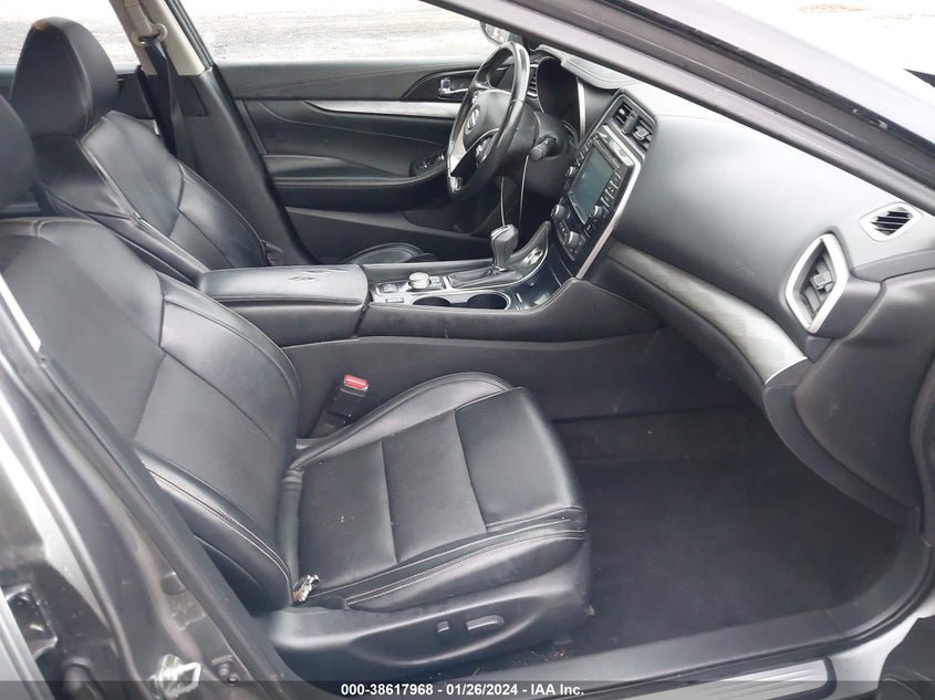VIN 1N4AA6AP0JC373545 2018 NISSAN MAXIMA 3.5 SL