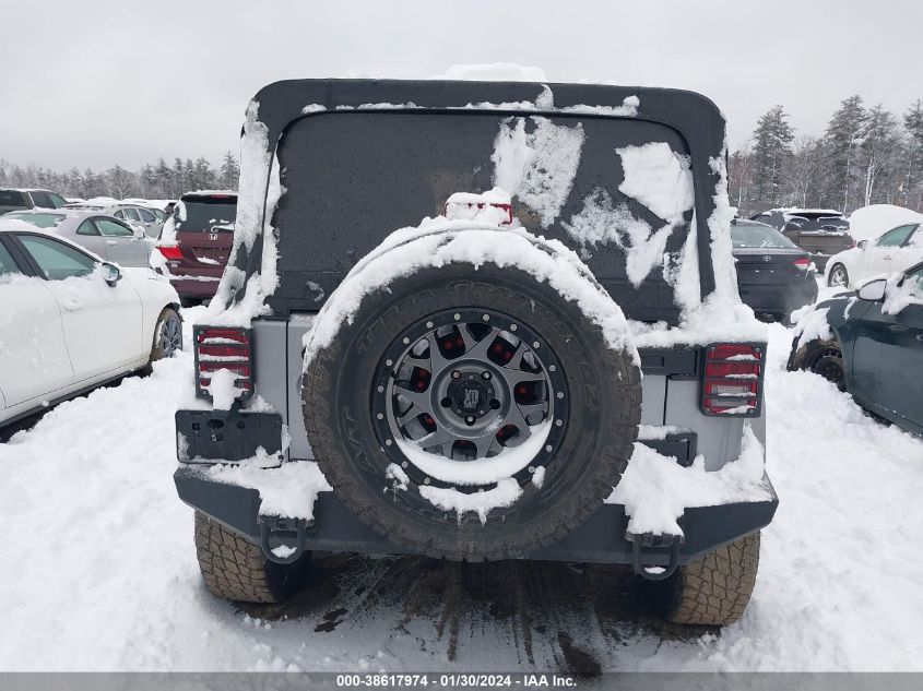 2016 JEEP WRANGLER UNLIMITED SAHARA - 1C4BJWEG2GL178564