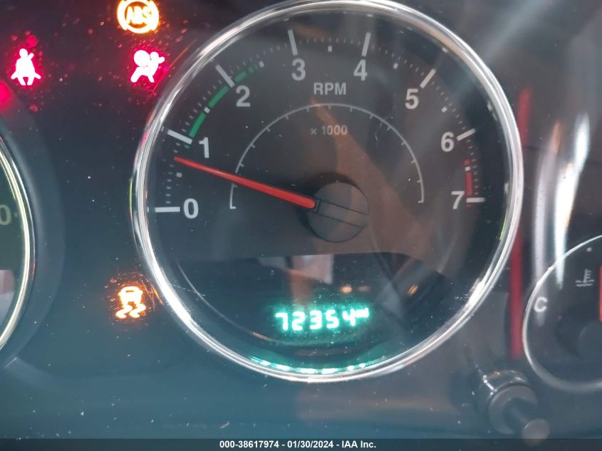 2016 JEEP WRANGLER UNLIMITED SAHARA - 1C4BJWEG2GL178564