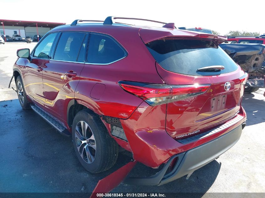 2022 TOYOTA HIGHLANDER XLE - 5TDGZRBH3NS182454