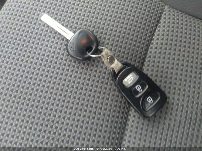 2013 HYUNDAI SONATA GLS - 5NPEB4AC5DH793630