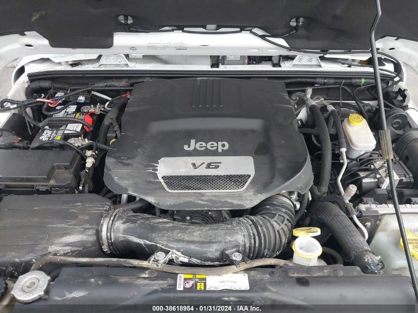 2015 JEEP WRANGLER UNLIMITED SAHARA - 1C4BJWEG5FL723378