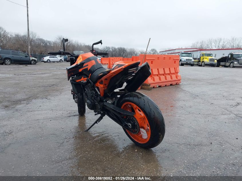 2022 KTM 890 DUKE R - VBKTU9406NM842405