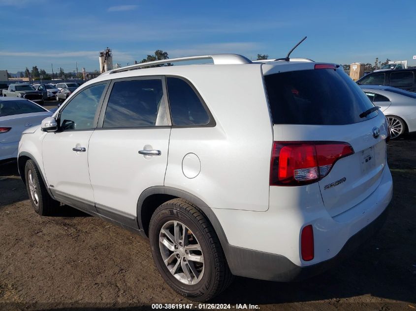 2015 KIA SORENTO LX - 5XYKTCA66FG565053